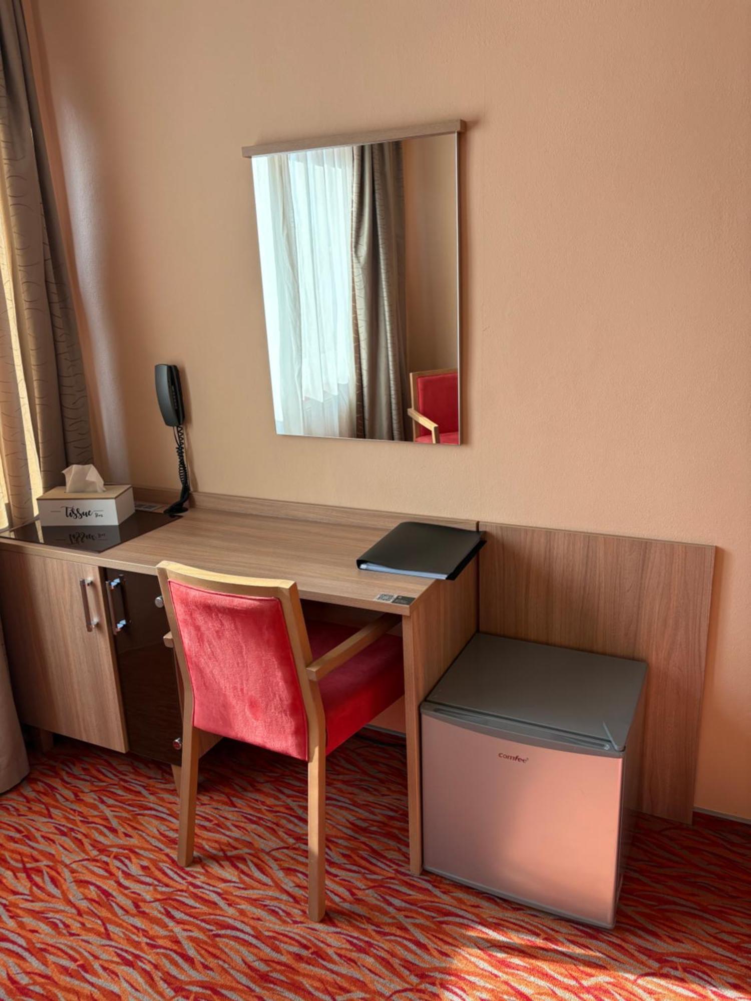 Hotel Opera Jaromerice nad Rokytnou Esterno foto