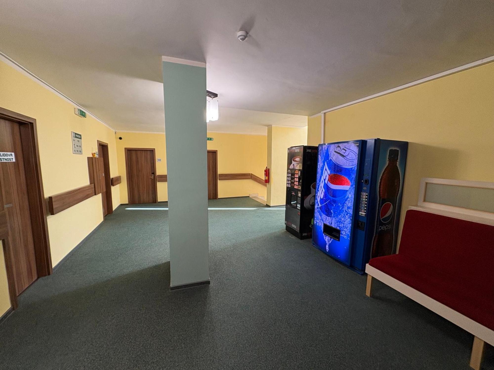 Hotel Opera Jaromerice nad Rokytnou Esterno foto