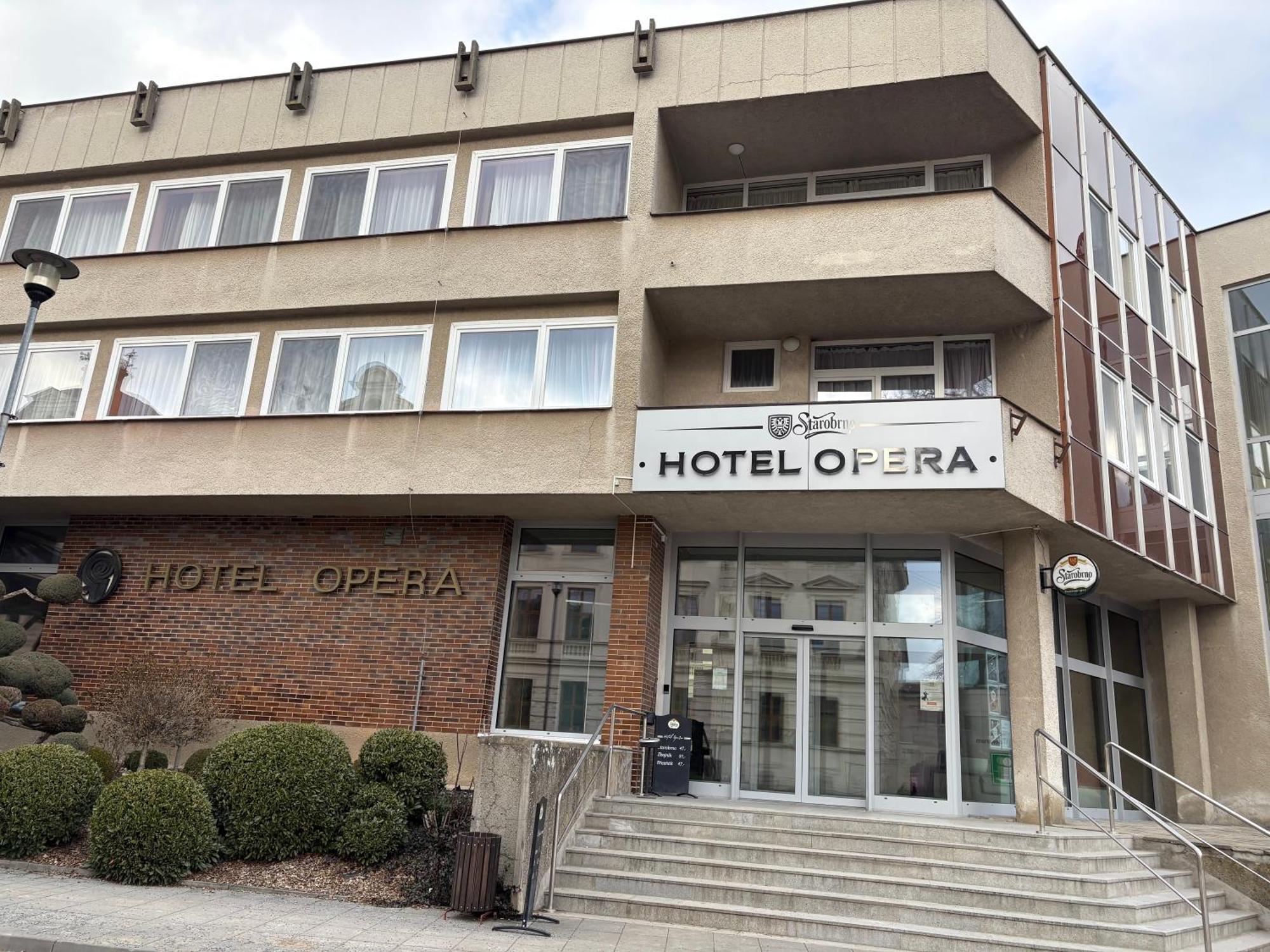 Hotel Opera Jaromerice nad Rokytnou Esterno foto